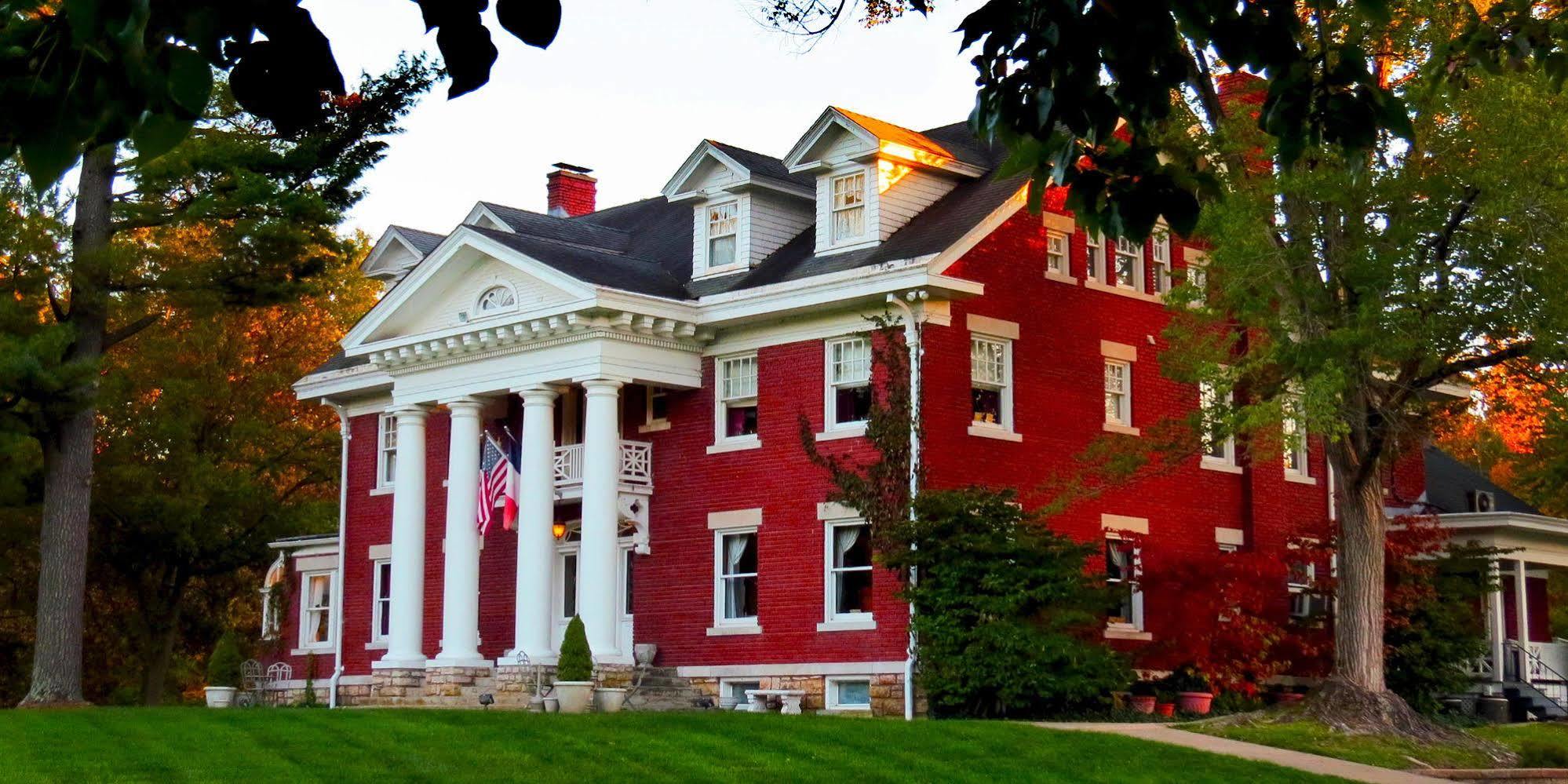 Inn On Crescent Lake Bed And Breakfast Excelsior Springs Exterior photo